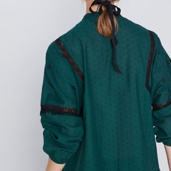 Zara Emerald Green Embroidered Eyelet Tassel Long Sleeves Peasant Top - Picture 7 of 13